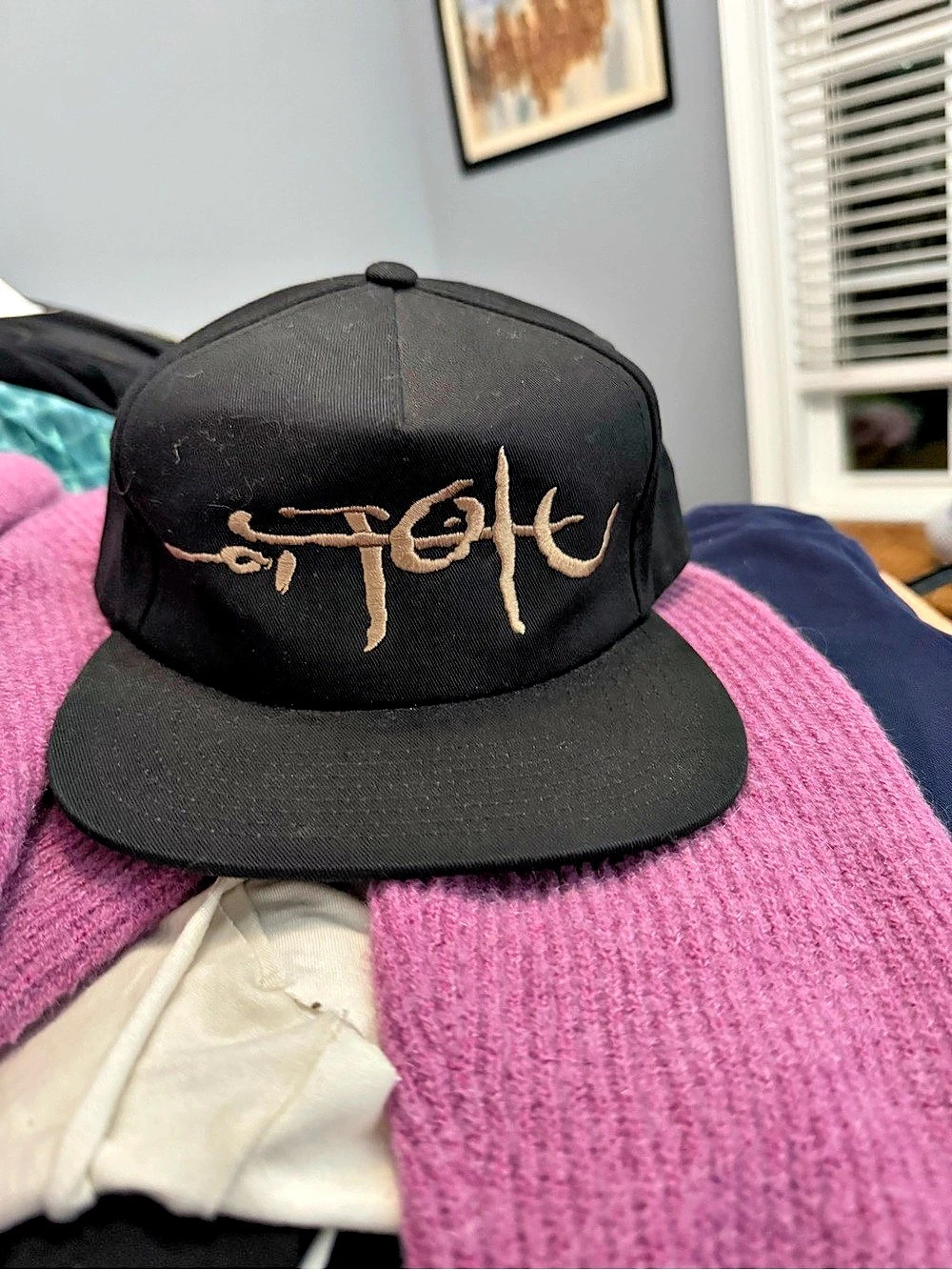 NWOT Travis Scott Utopia Embroidered Black Snapback Hat